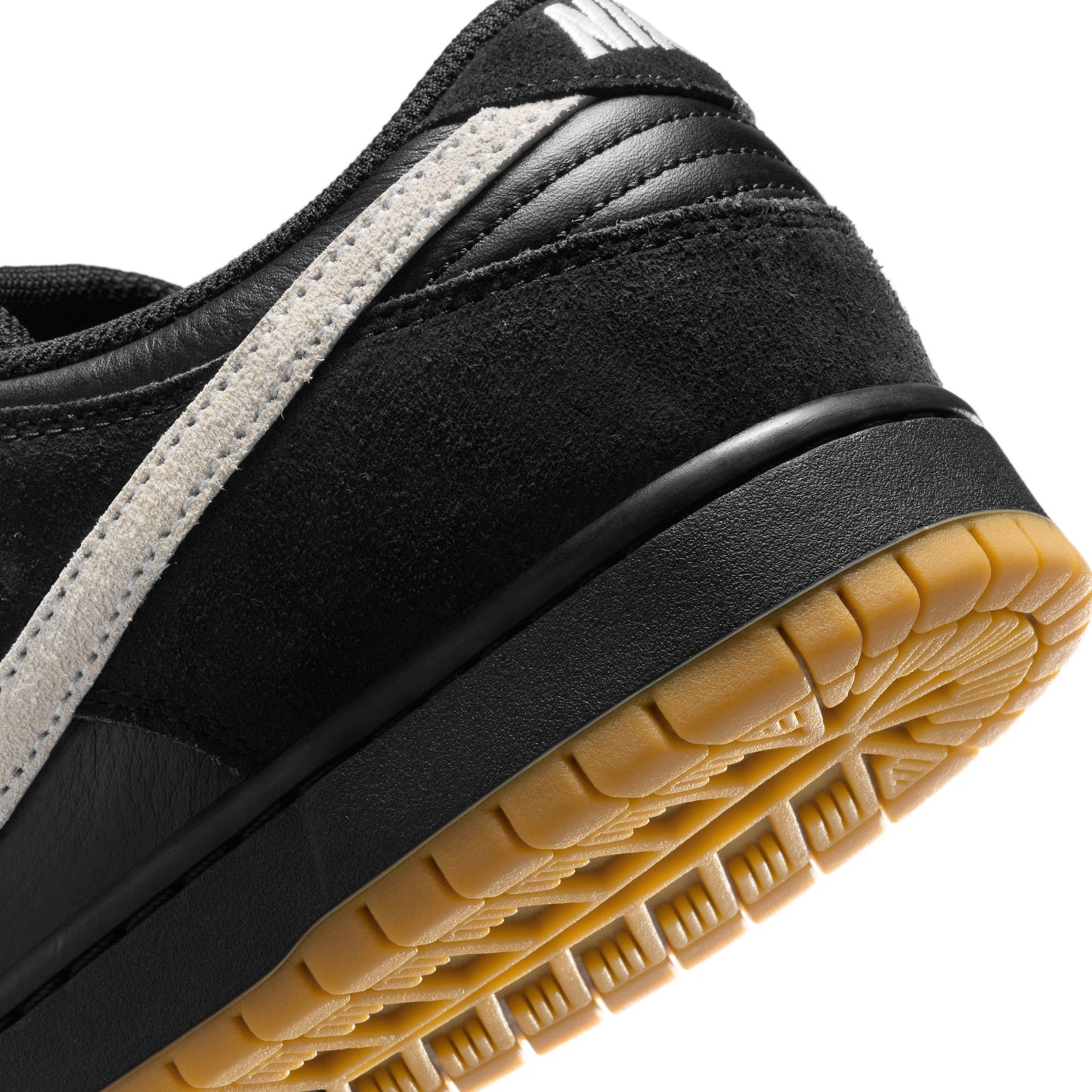 Nike SB - Dunk Low Pro - Black / White - Black - Gum Light Brown