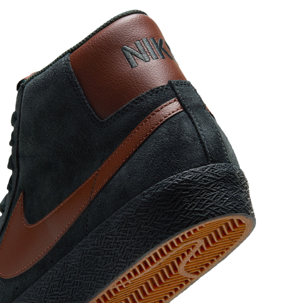 Nike SB - Zoom Blazer Mid - BLACK SPRUCE/CORDUROY BROWN-BLACK SPRUCE