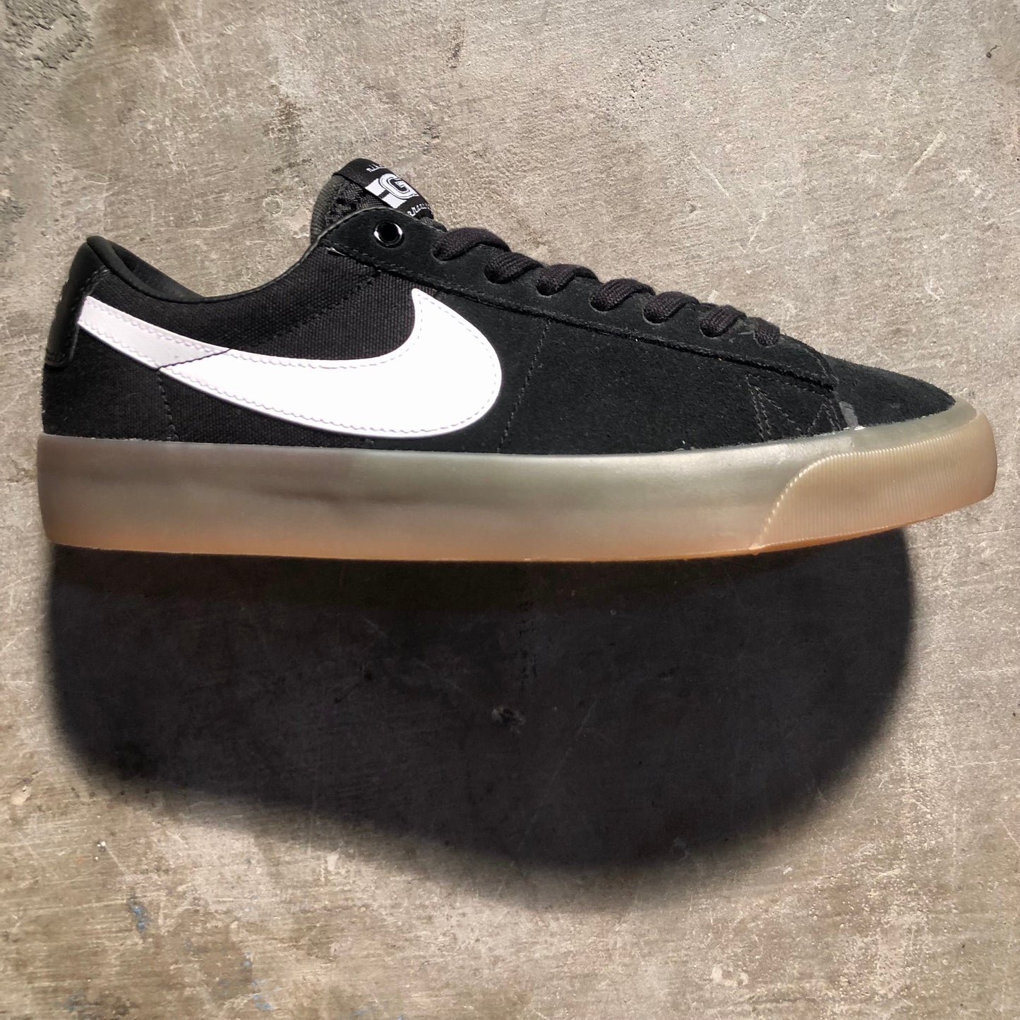 Nike SB - Zoom Blazer Low Pro GT - Black - White - Black Gum