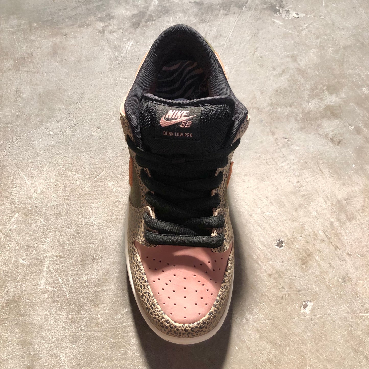 Nike SB - Arts & Rec Dunk Low Pro - Khaki / Amber Brown - Rough Green / Rust Pink