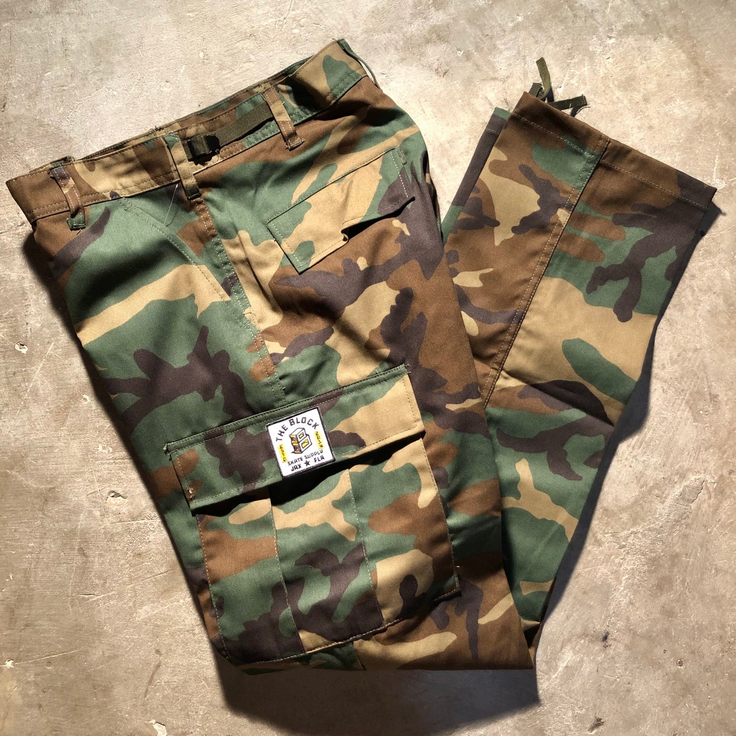 Block - Roots Logo Cargo Pants - Woodland Camo