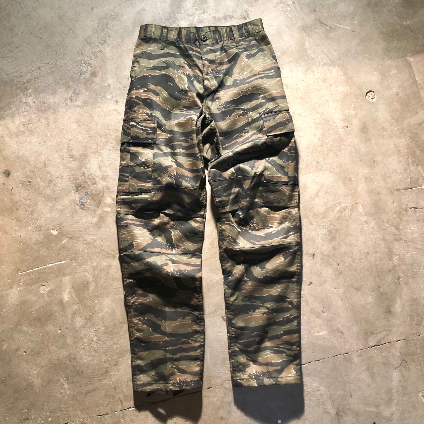 Block - Roots Logo Cargo Pants - Tiger Stripe Camo