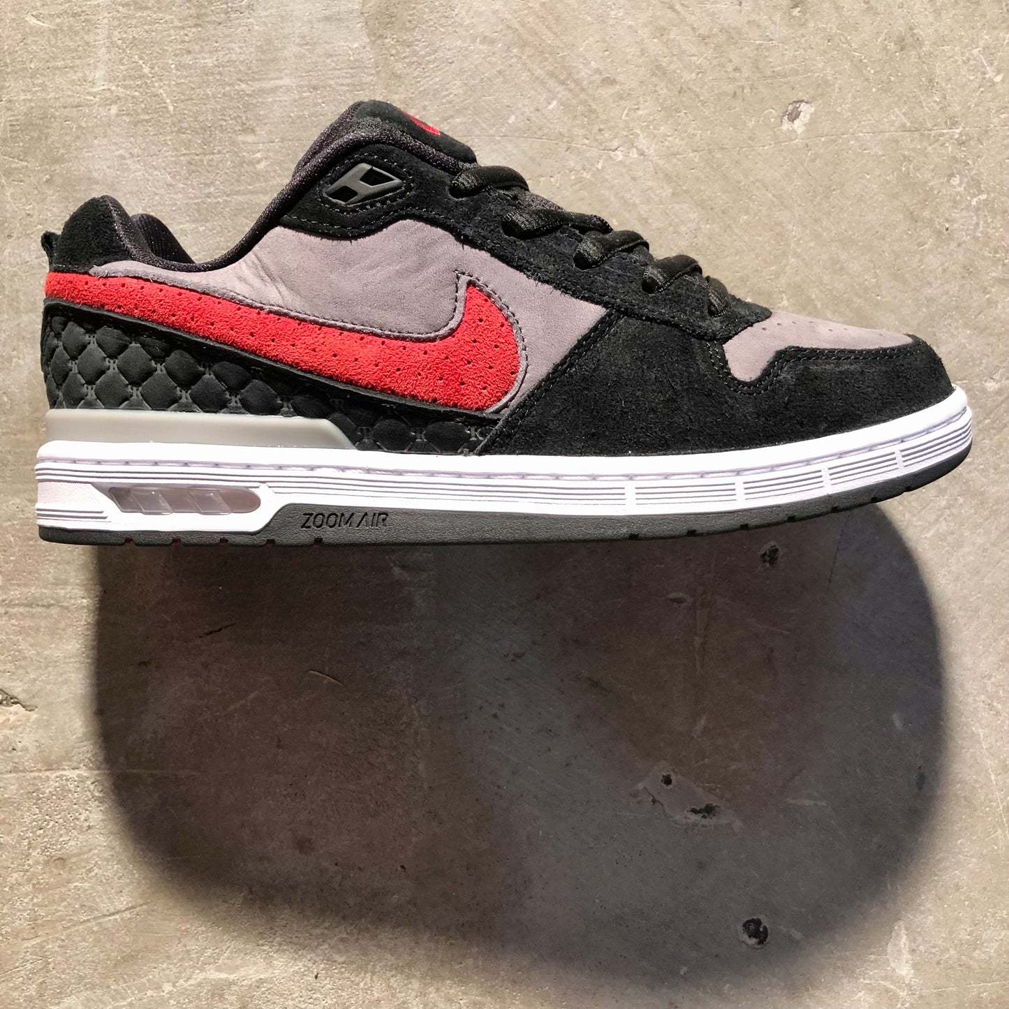 Nike SB - Paul Rodriguez Zoom Air Low - Black / Varsity Red / Flint Grey / Black