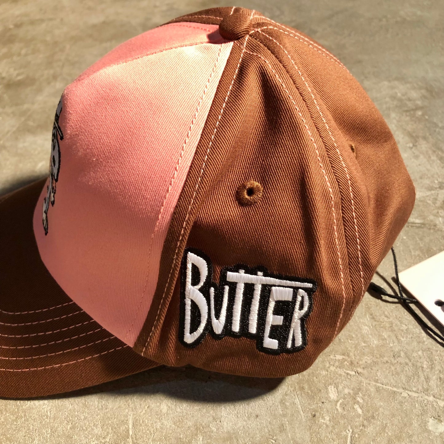 Butter Goods - Peanuts Spike 5 Panel Strapback Hat - Brown / Light Pink