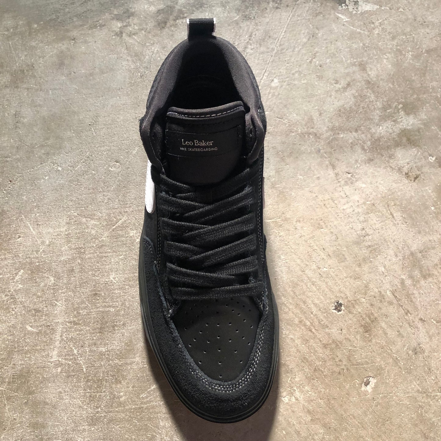 Nike SB - React Leo - Black / White - Black - Gum Light Brown
