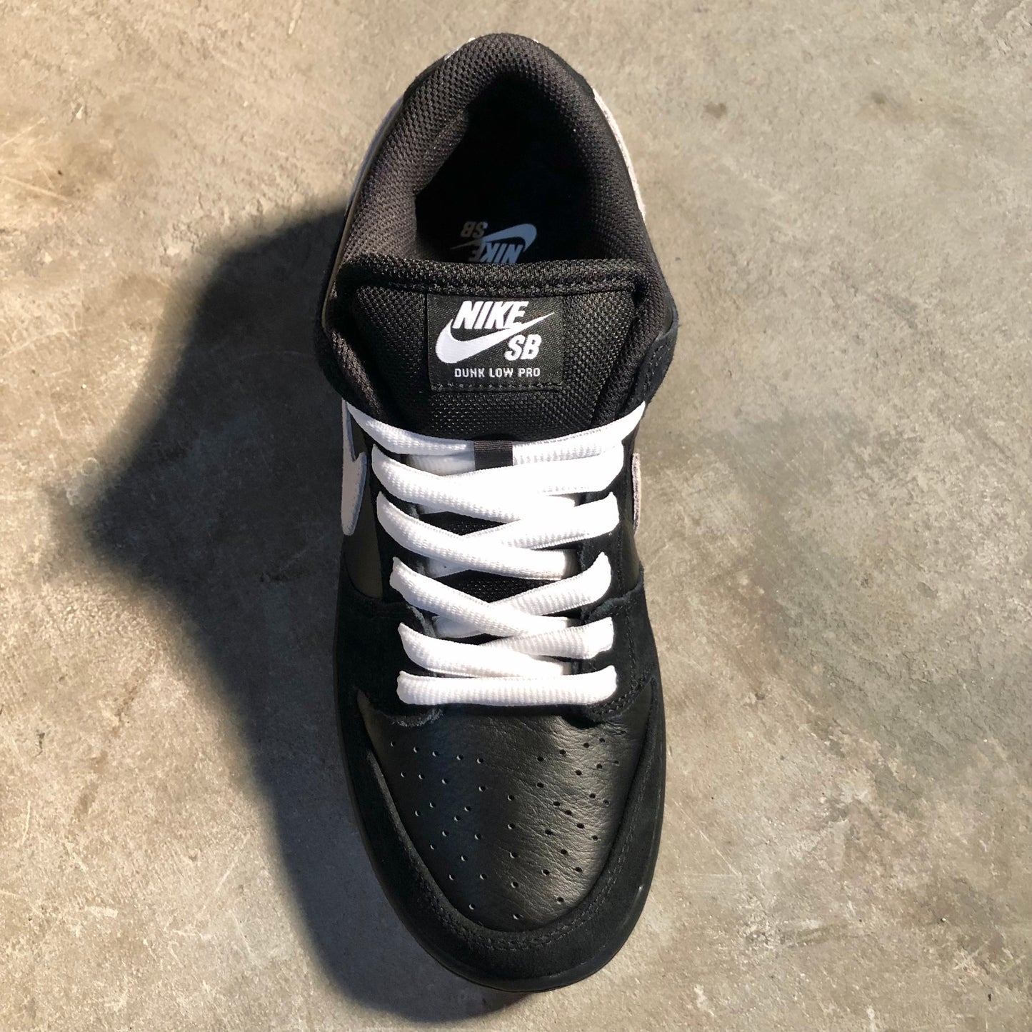 Nike SB - Dunk Low Pro - Black / White - Black - Gum Light Brown