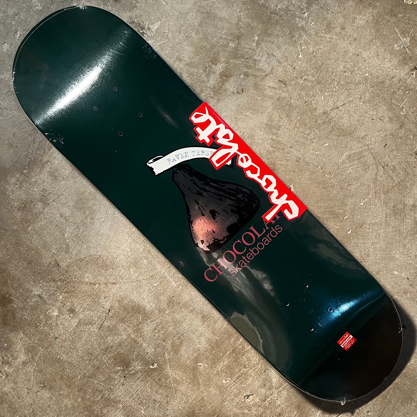 Chocolate Skateboards - Raven Tershy Kiss Deck - 8.375"