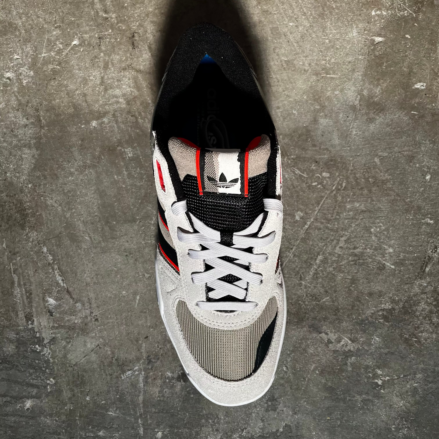 Adidas - Tekkira Cup Shoe - Orbit Grey / Core Black / Solar Red