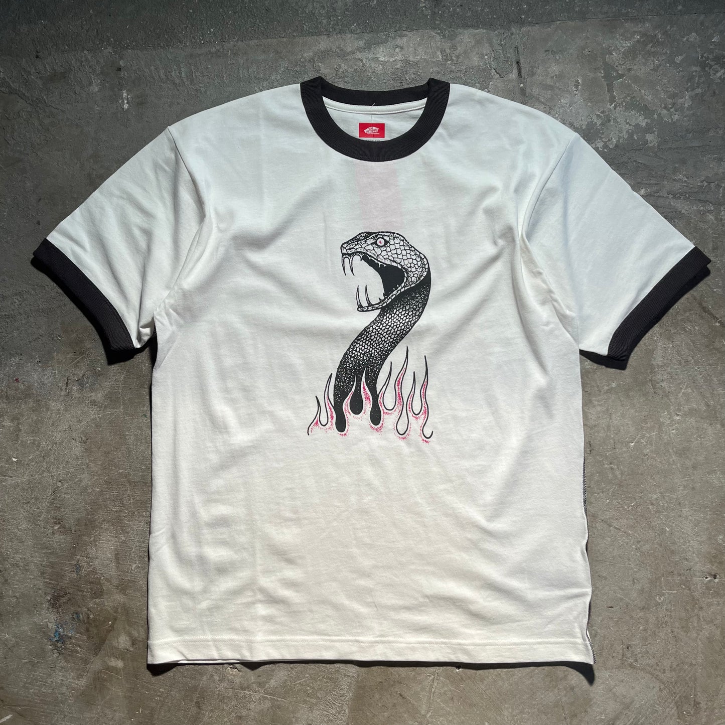 Vans - Mike Gigliotti Snake Flame Ringer T-Shirt - Marshmallow