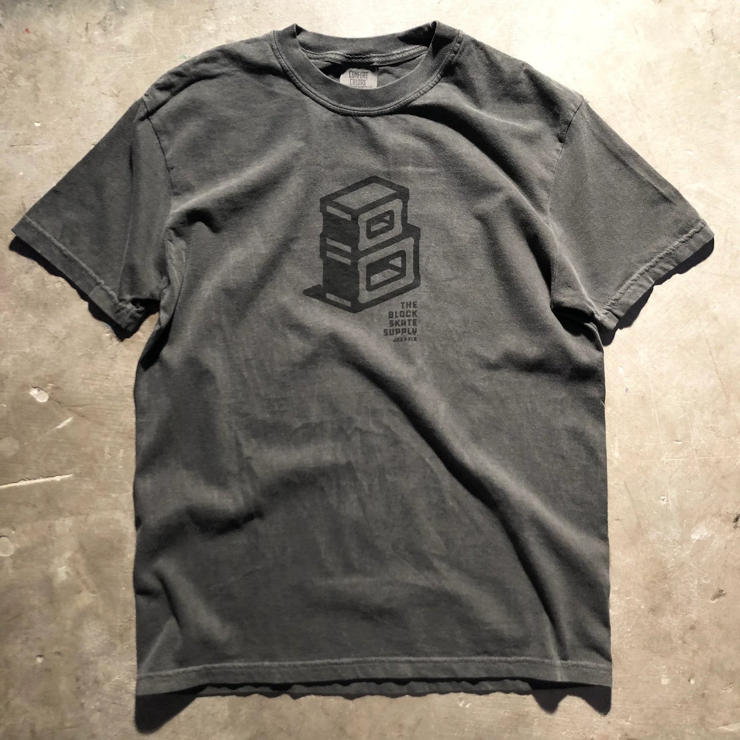 Block - Roots Centerpiece Logo Tee - Washed Black