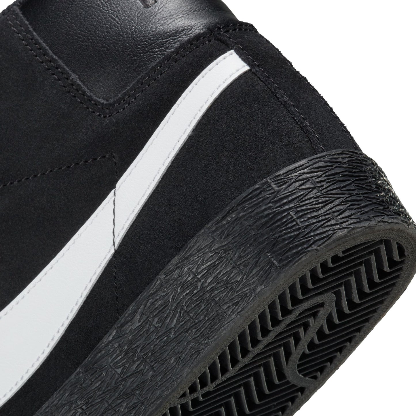 Nike SB - Zoom Blazer Mid - Black / White / Black / Black