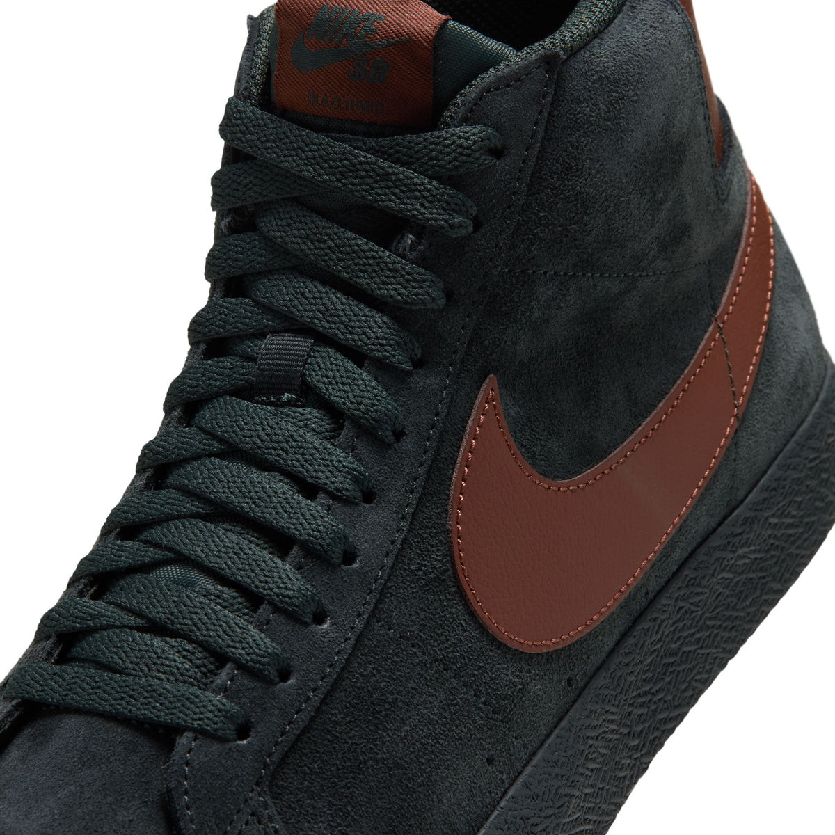 Nike SB - Zoom Blazer Mid - BLACK SPRUCE/CORDUROY BROWN-BLACK SPRUCE