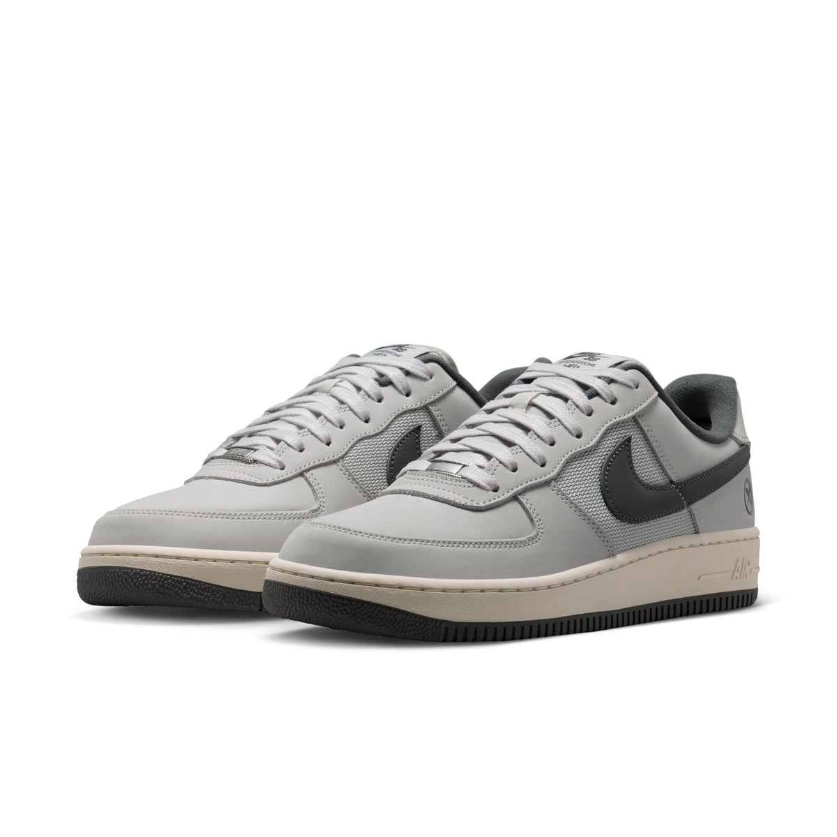 Nike SB - Air Force 1 x Yuto - White / Iron Grey / Coconut Milk