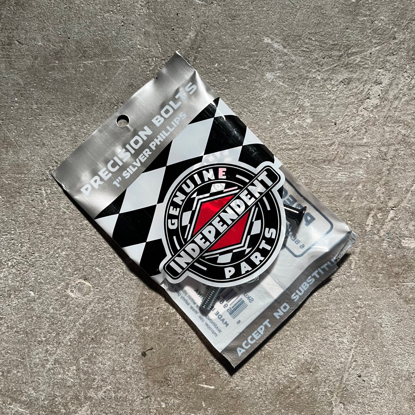 Independent Trucks - Genuine Parts Black & Silver Phillips Head Skateboard Hardware