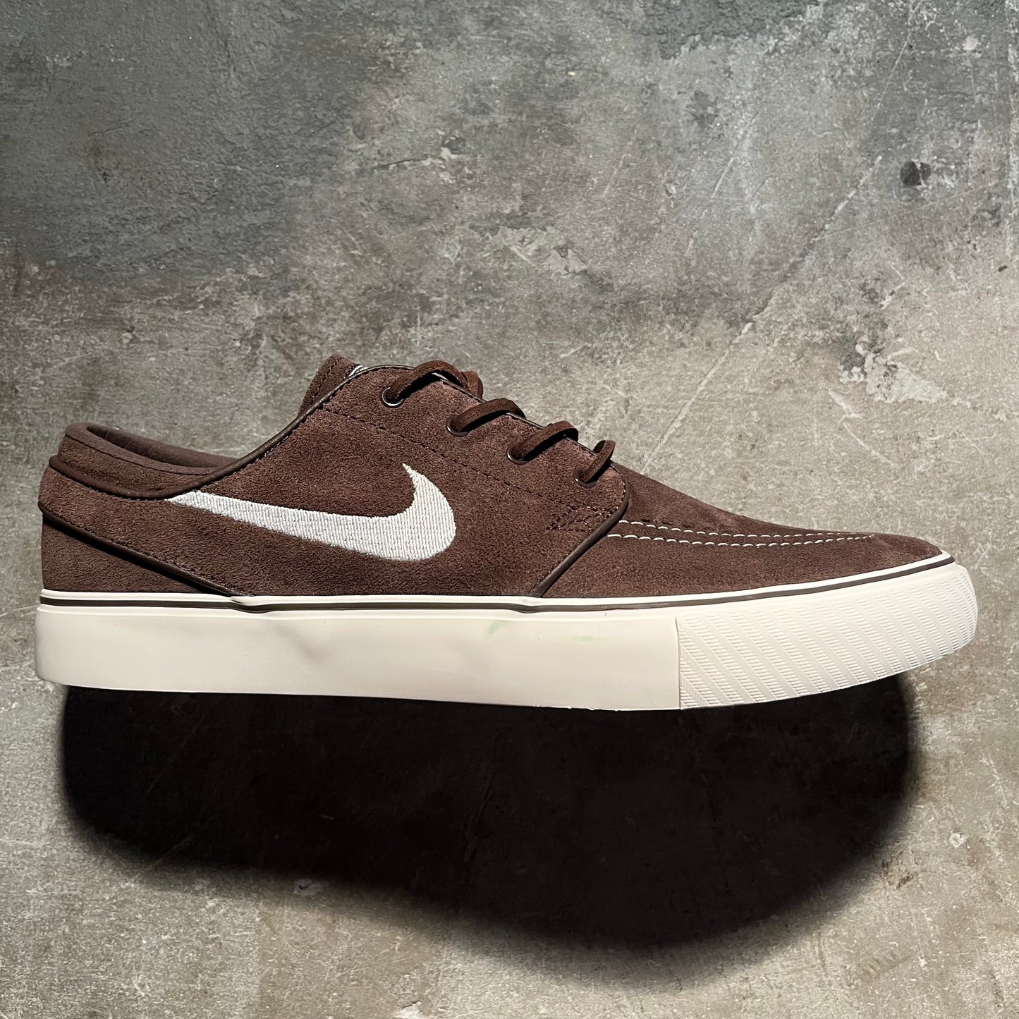 Nike SB - Zoom Janoski OG+ - Baroque Brown / Pale Ivory - Baroque Brown