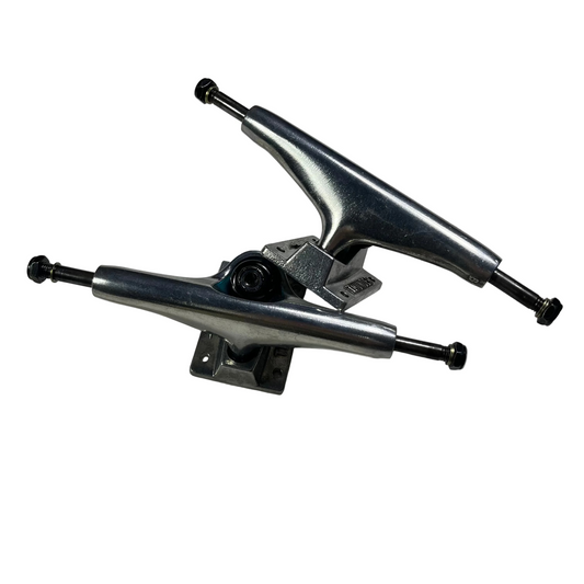 Thunder Trucks - Polished Silver Trucks