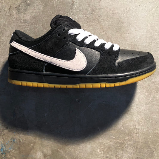 Nike SB - Dunk Low Pro - Black / White / Gum - Light Brown