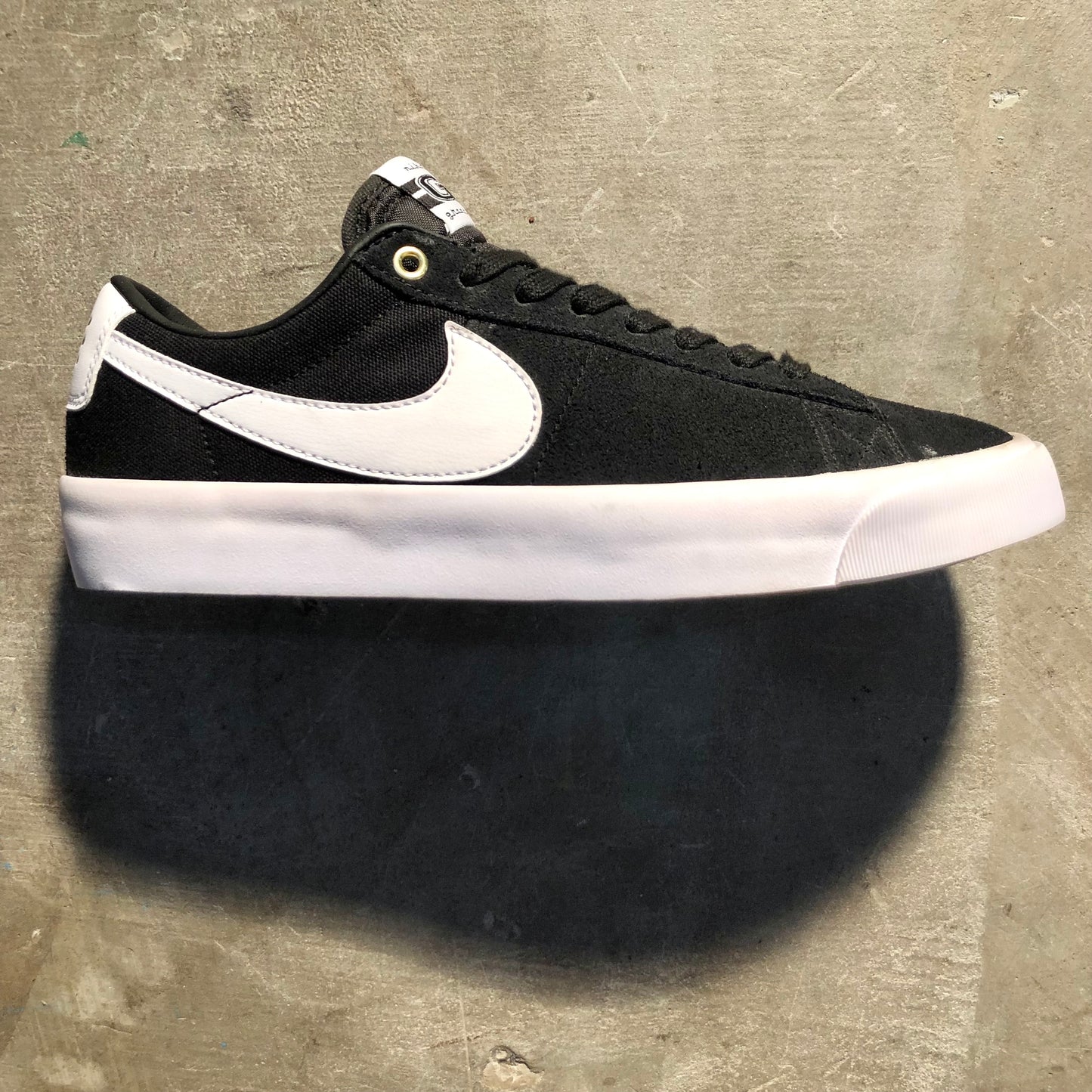 Nike SB - Zoom Blazer Low Pro GT - Black - White - Black