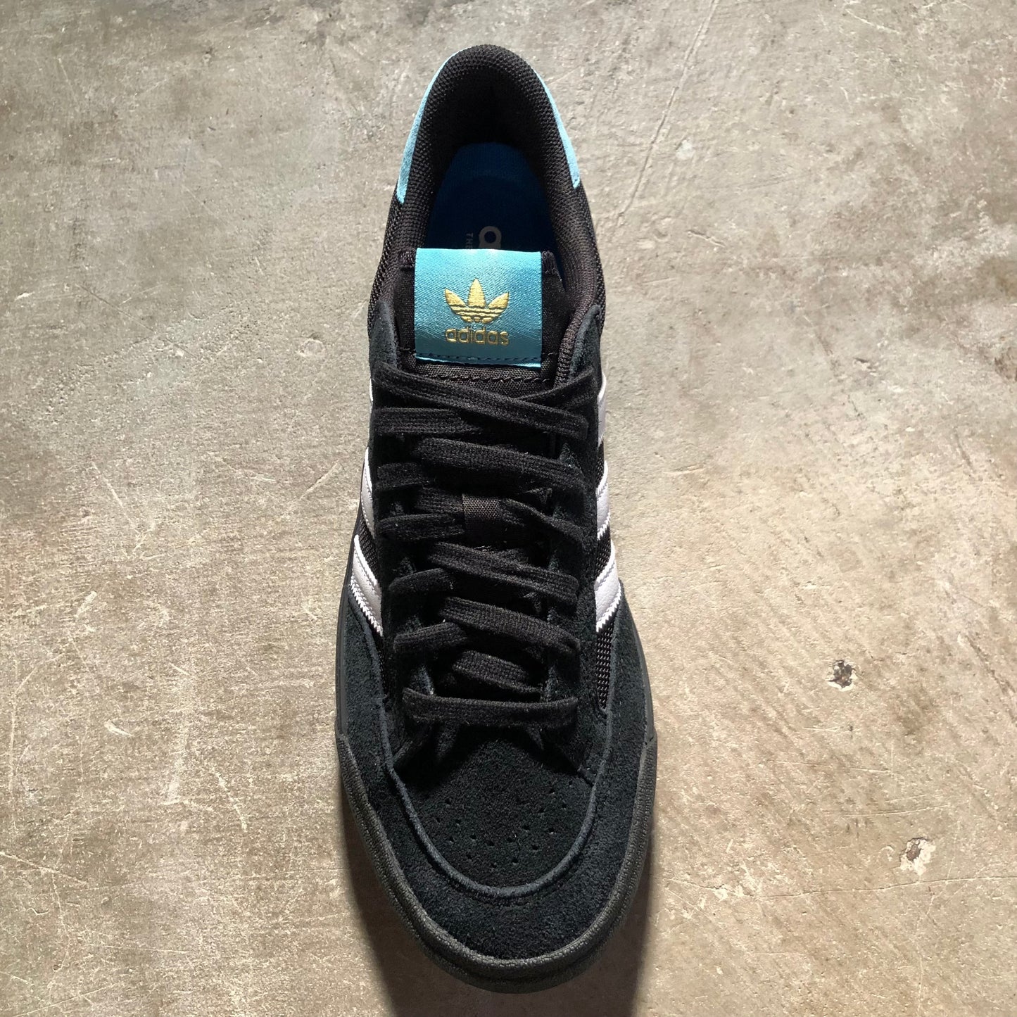 Adidas - Nora - Core Black / Cloud White / Gold Metallic