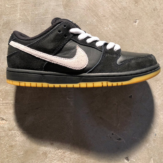 Nike SB - Dunk Low Pro - Black / White - Black - Gum Light Brown