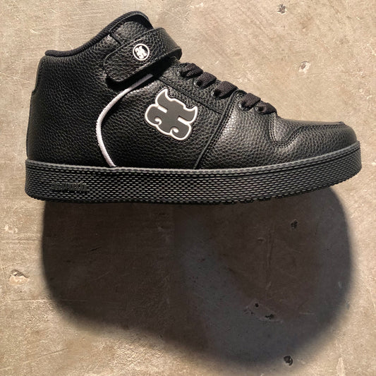 IPath Footwear - Grasshopper Shoe - Black Pebble Leather