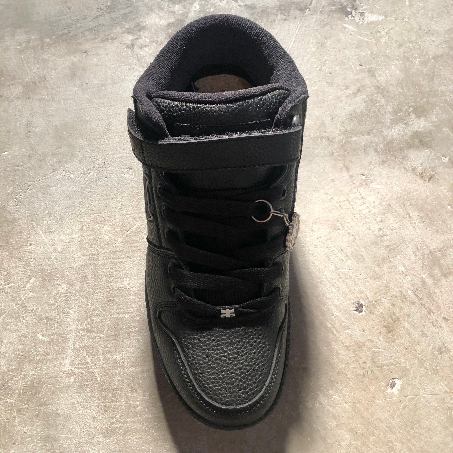 IPath Footwear - Grasshopper Shoe - Black Pebble Leather
