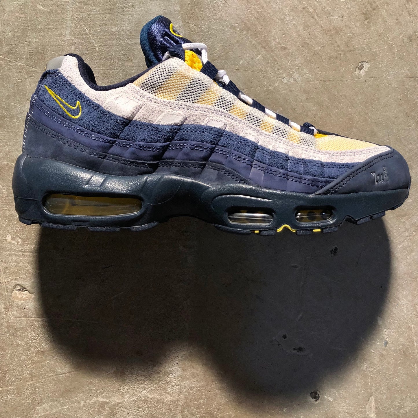 Nike SB - Air Max 95 Eric Koston - Obsidian / Speed Yellow - Midnight Navy - Navy