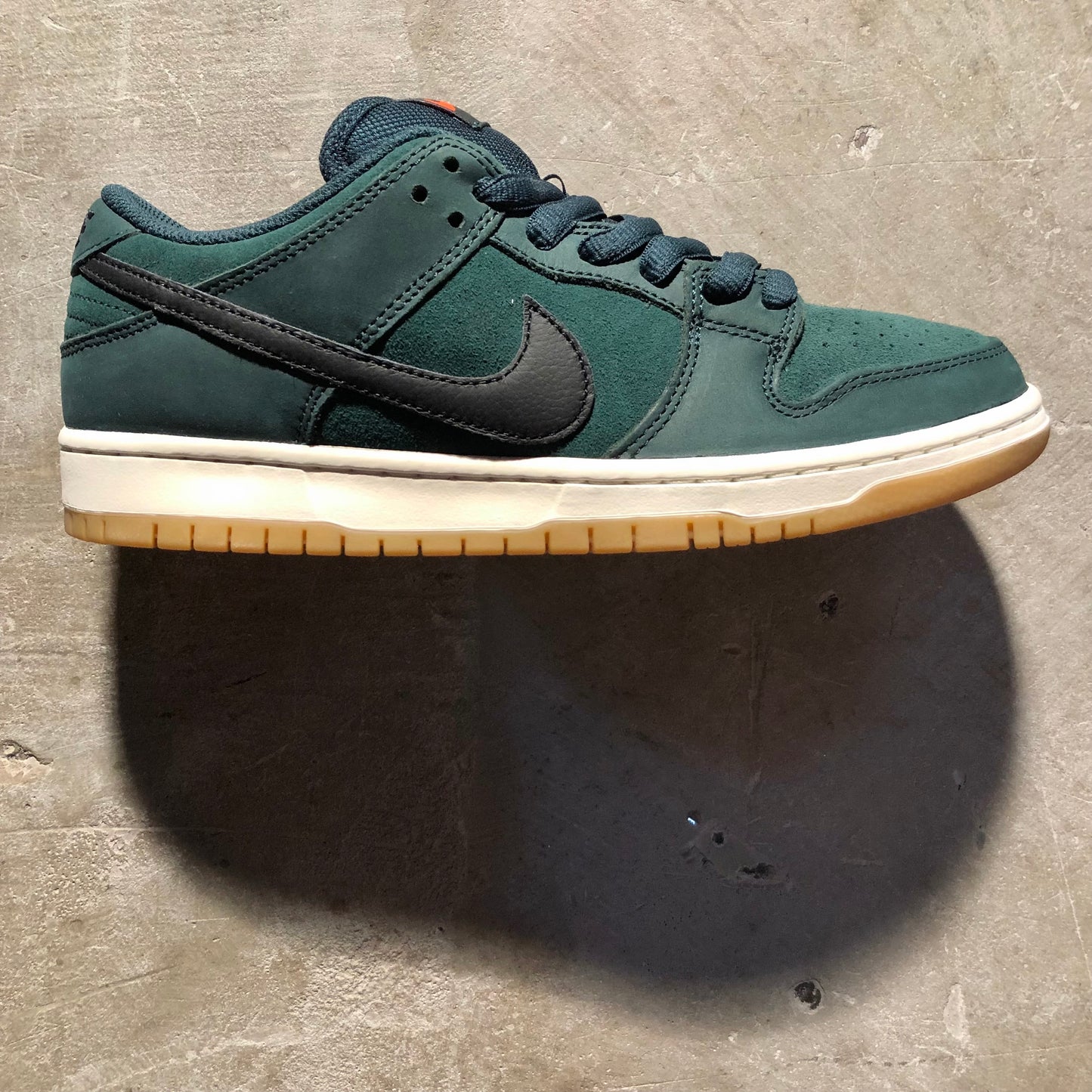 Nike SB - Dunk Low Pro - Deep Fir / Black - Fir - Sail