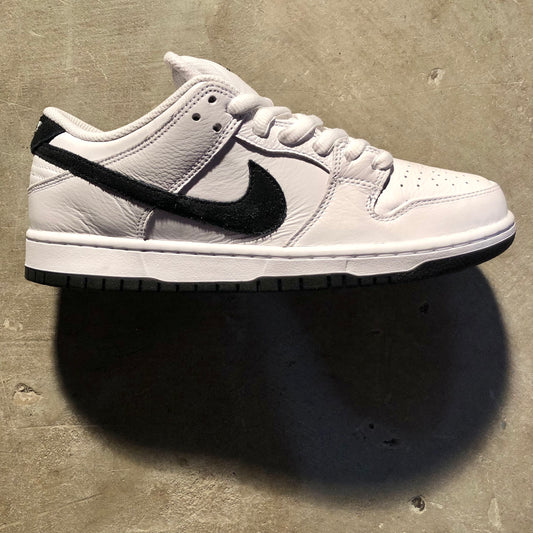 Nike SB - Dunk Low Pro - White / Black - White - Black