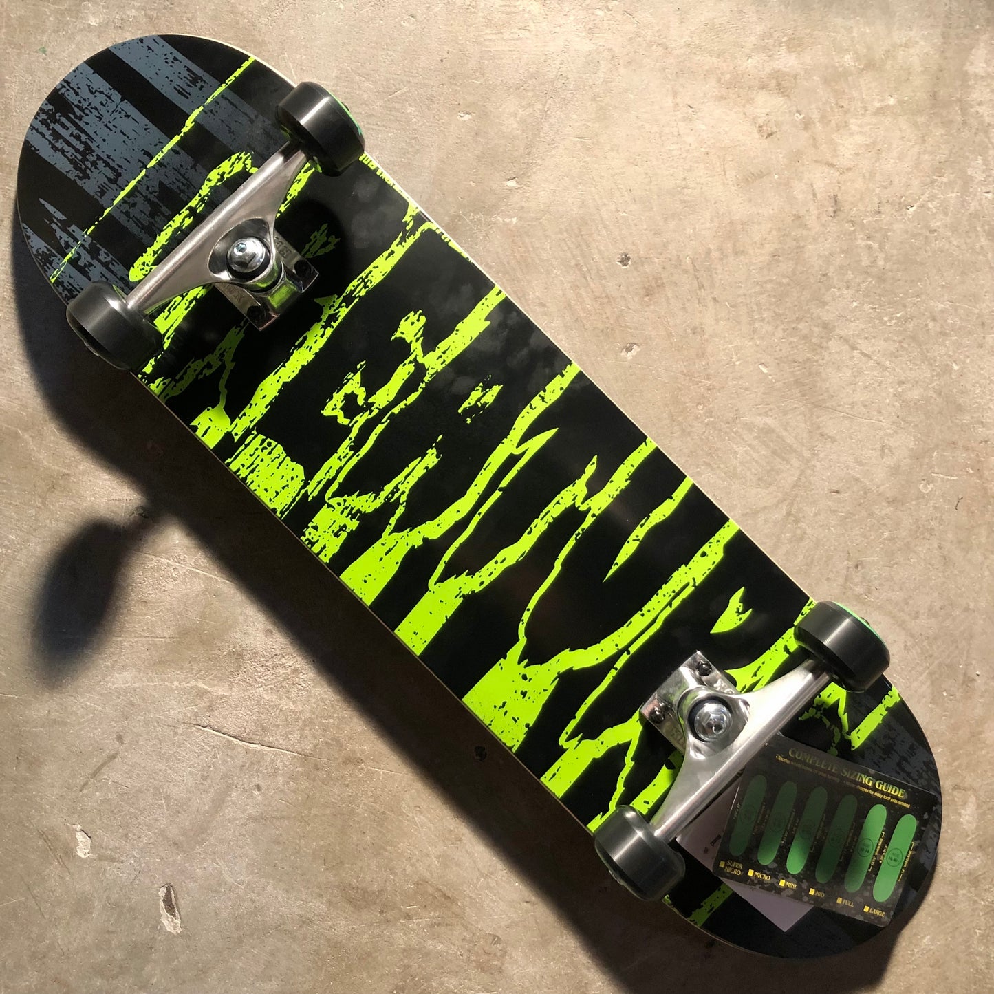 Creature Skateboards - Tattered Large Complete Skateboard - 8.25"