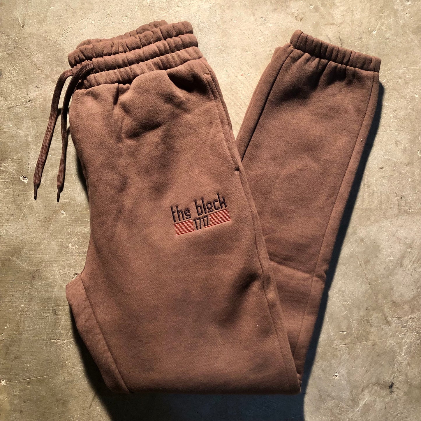 Block - Flag Logo Sweatpant - Chocolate
