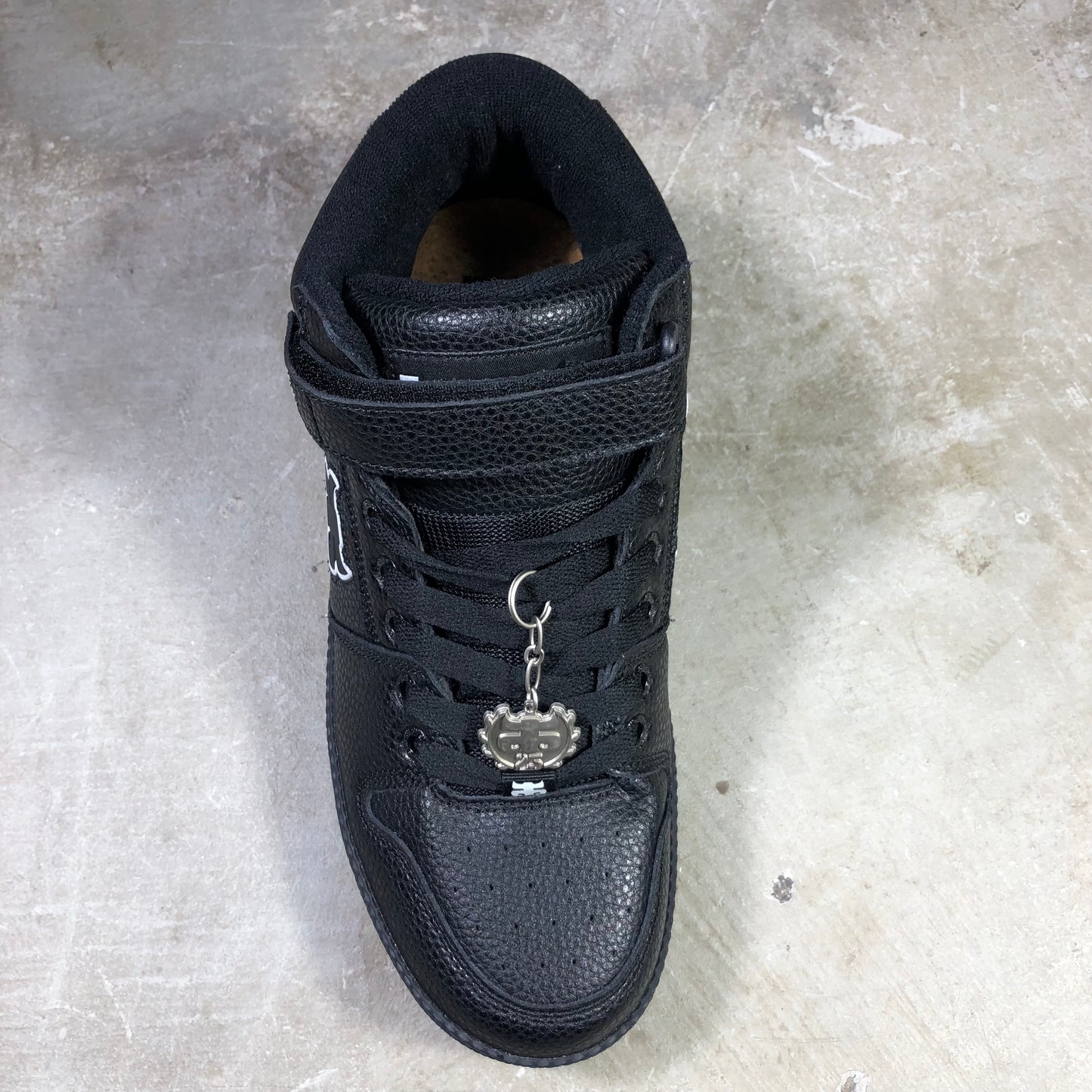 IPath Footwear - Grasshopper Shoe - Black Pebble Leather