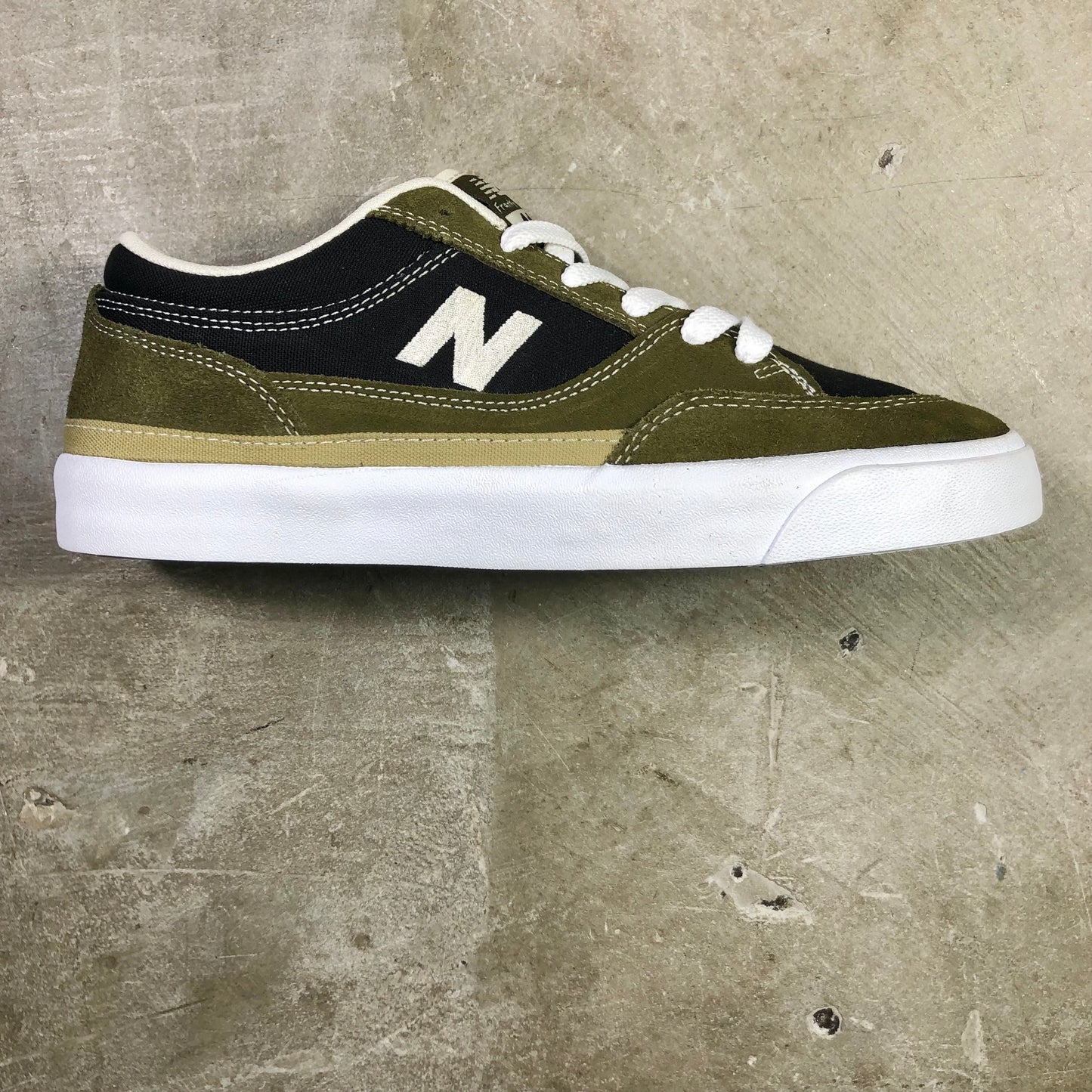 New Balance Numeric - Franky Villani 417 Low Shoe - Dark Olive / Black