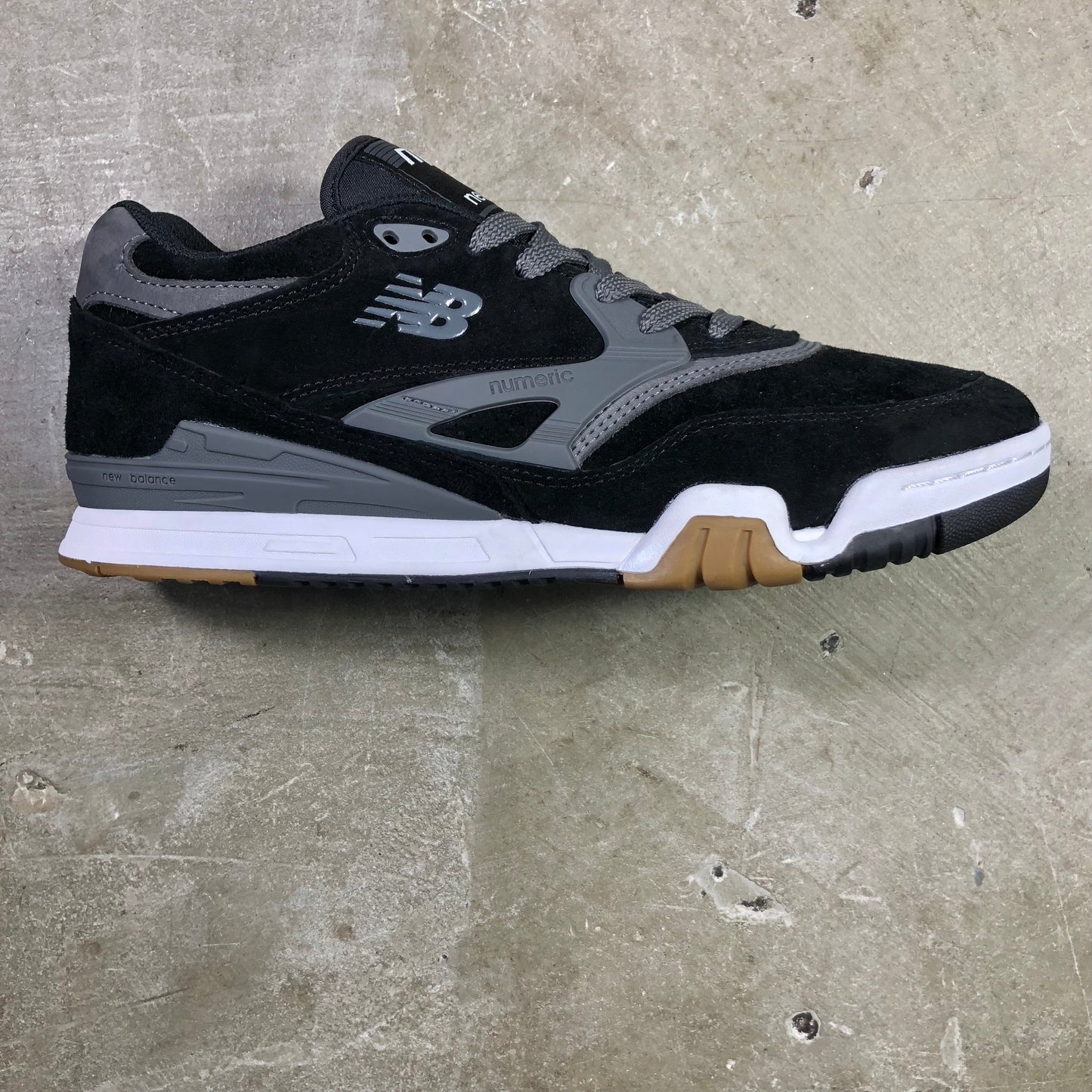 New Balance Numeric - 770 Shoe - Black / Grey