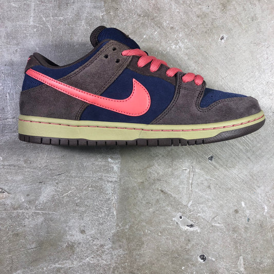 Nike SB - Dunk Low Pro - Baroque Brown / Adobe / Midnight Navy