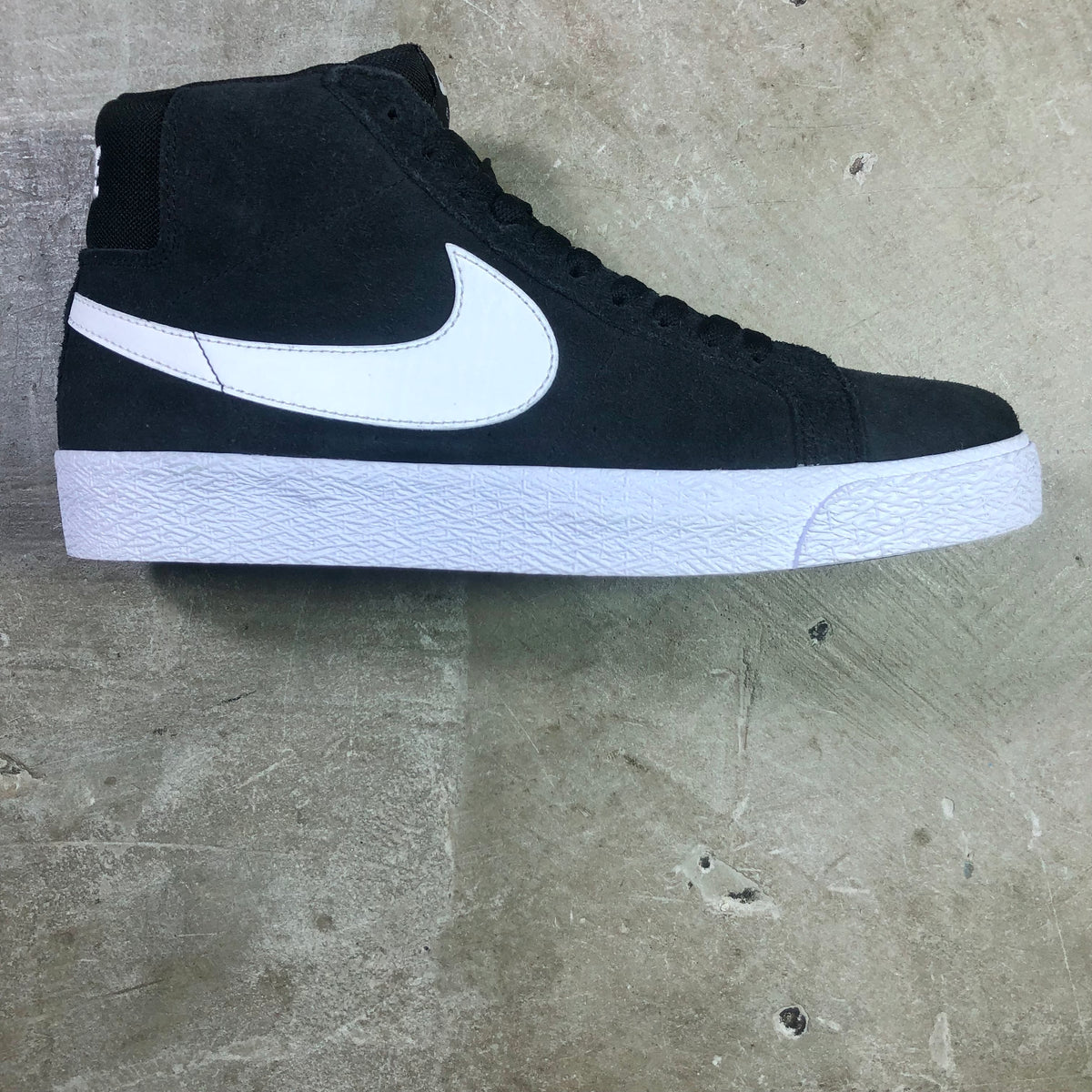 Nike SB - Zoom Blazer Mid - Black - White – The Block