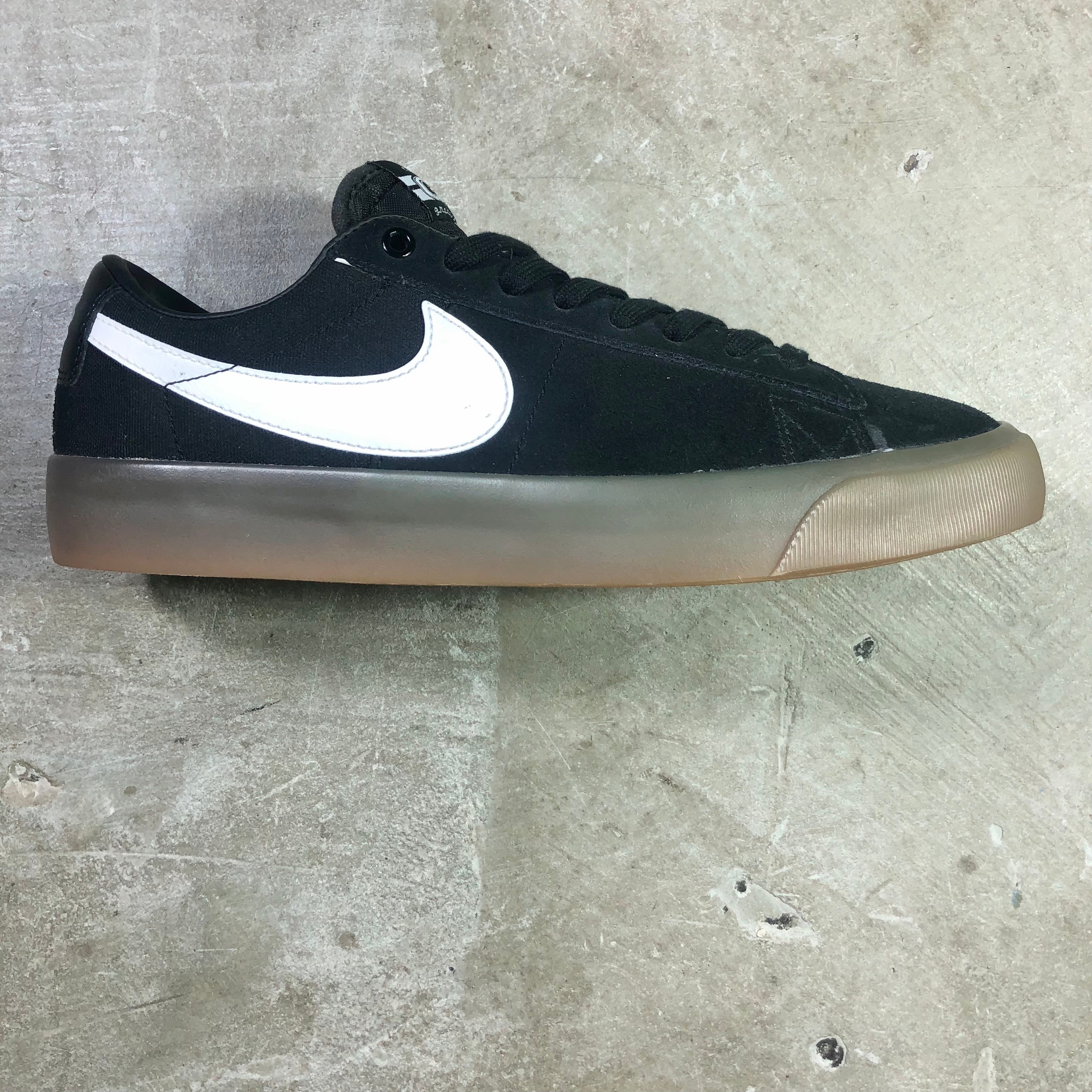 nike blazer black gum sole