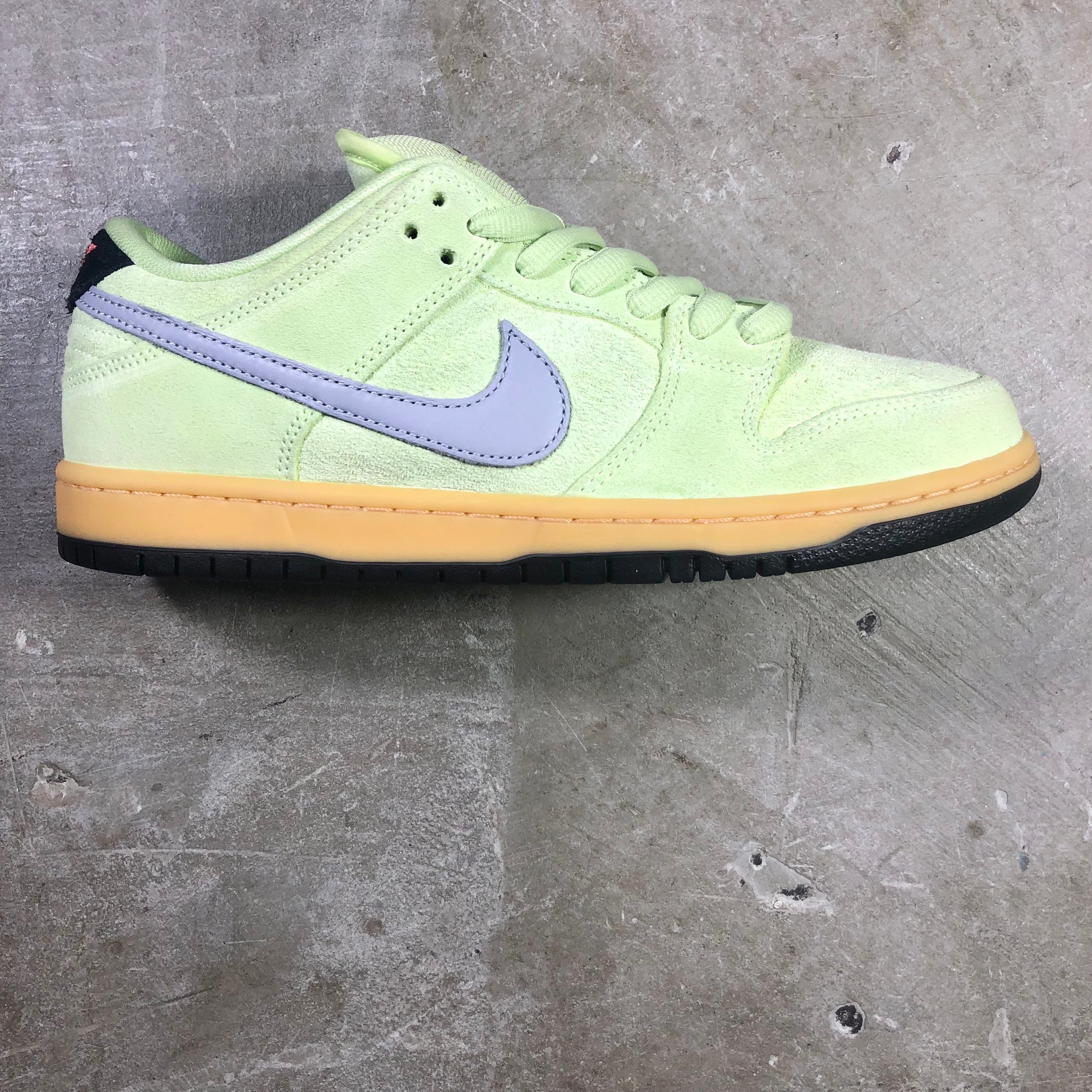 nike sb dunk low lime green