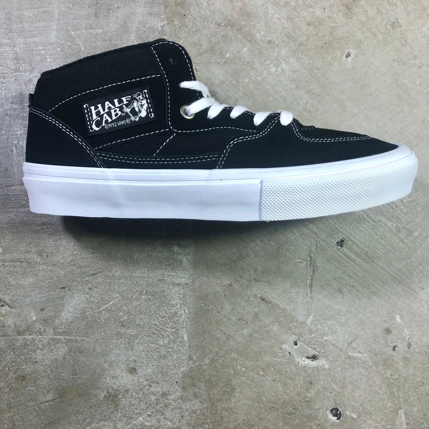Vans - Skate Half Cab - Black - White