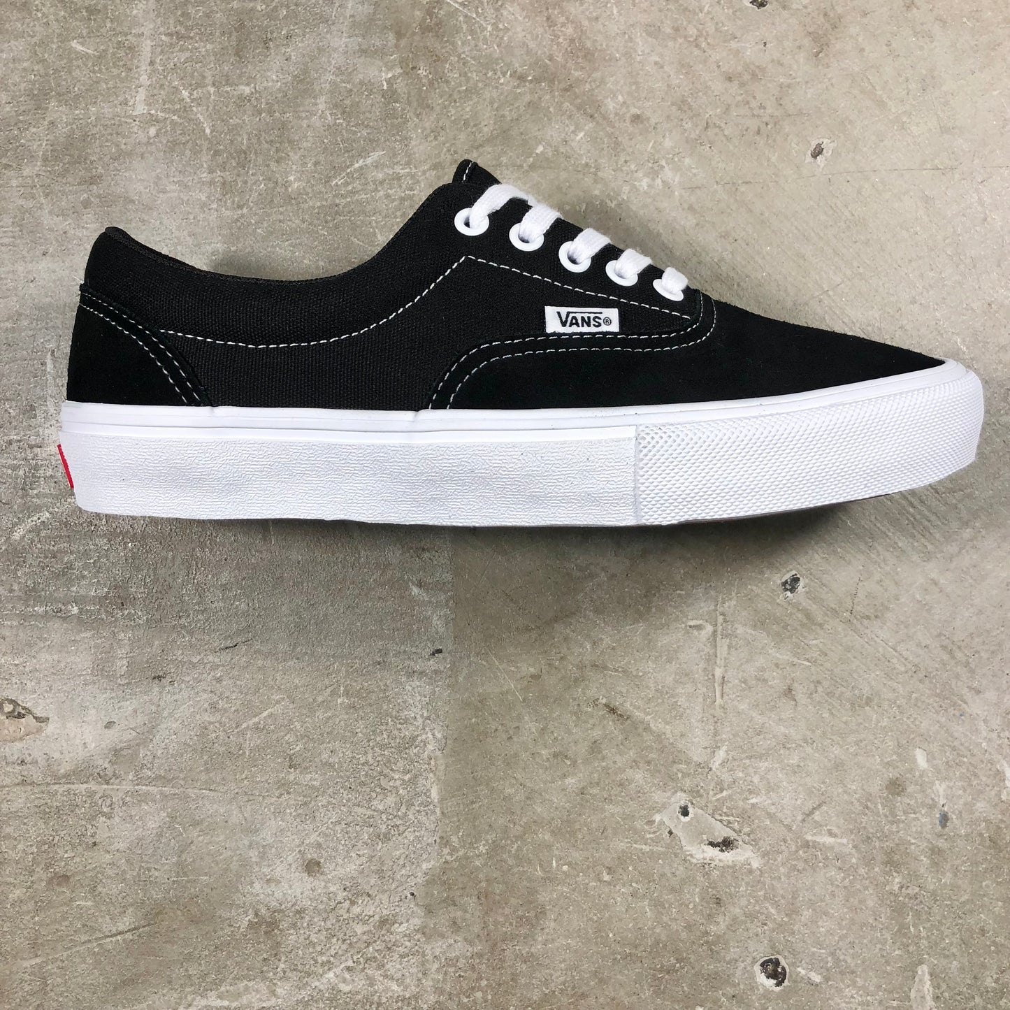 Vans - Skate Era Shoe - Black / White
