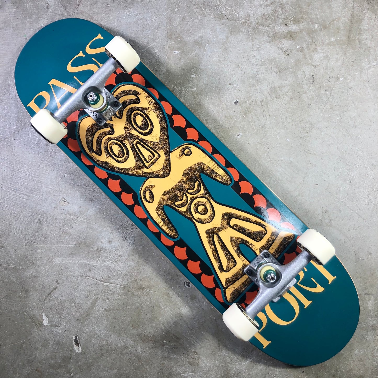 Pass-Port Skateboards - Heart Head Dogu Complete Skateboard - 8.5"