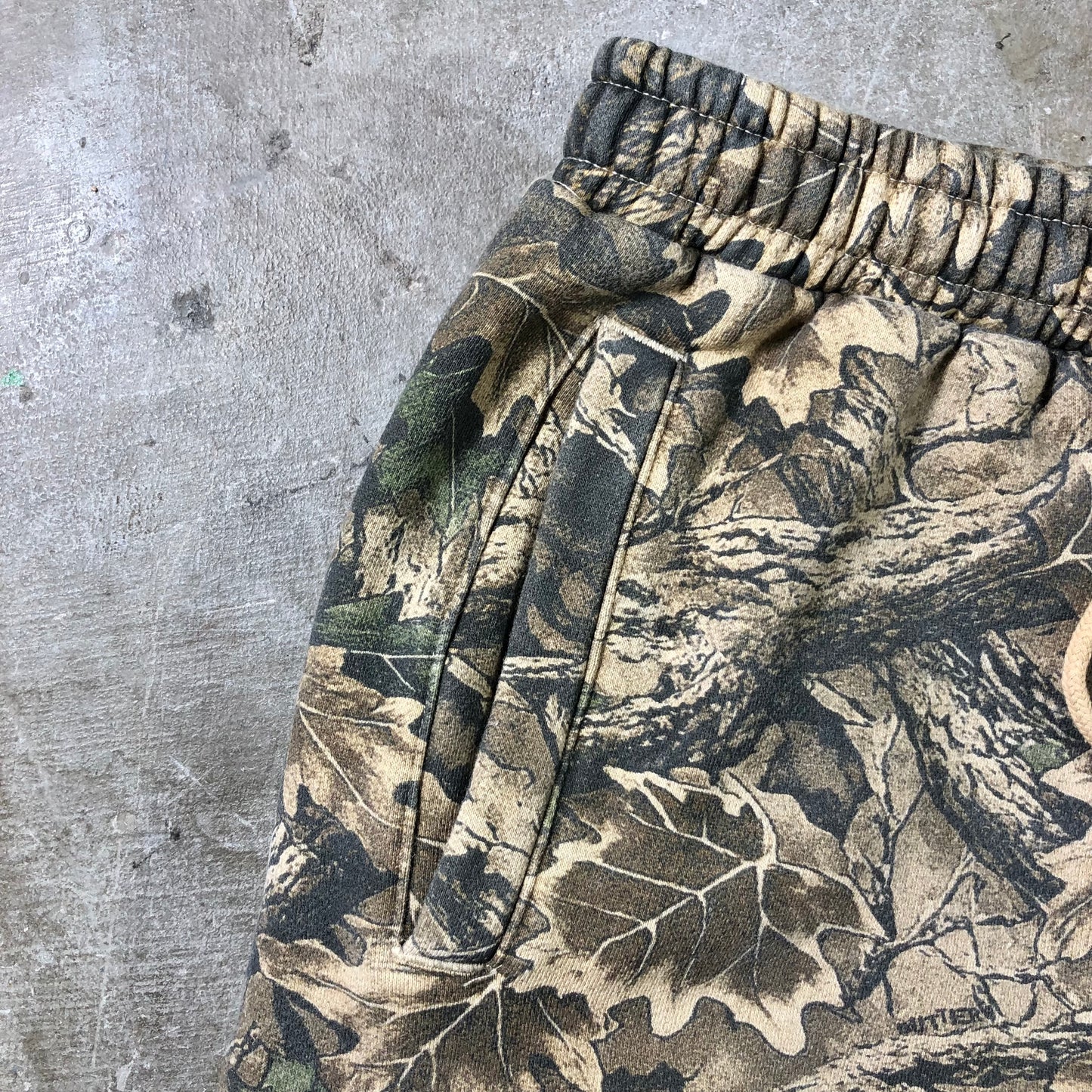 Butter Goods - Forest Camo Fleece Shorts