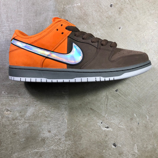 Nike SB - Dunk Low Pro - Muni Fast Pass Safety Orange / Wolf Grey - Baroque Brown