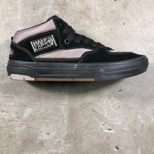 Vans - Skate Half Cab Wafflecup Shoe - Black / Peyote