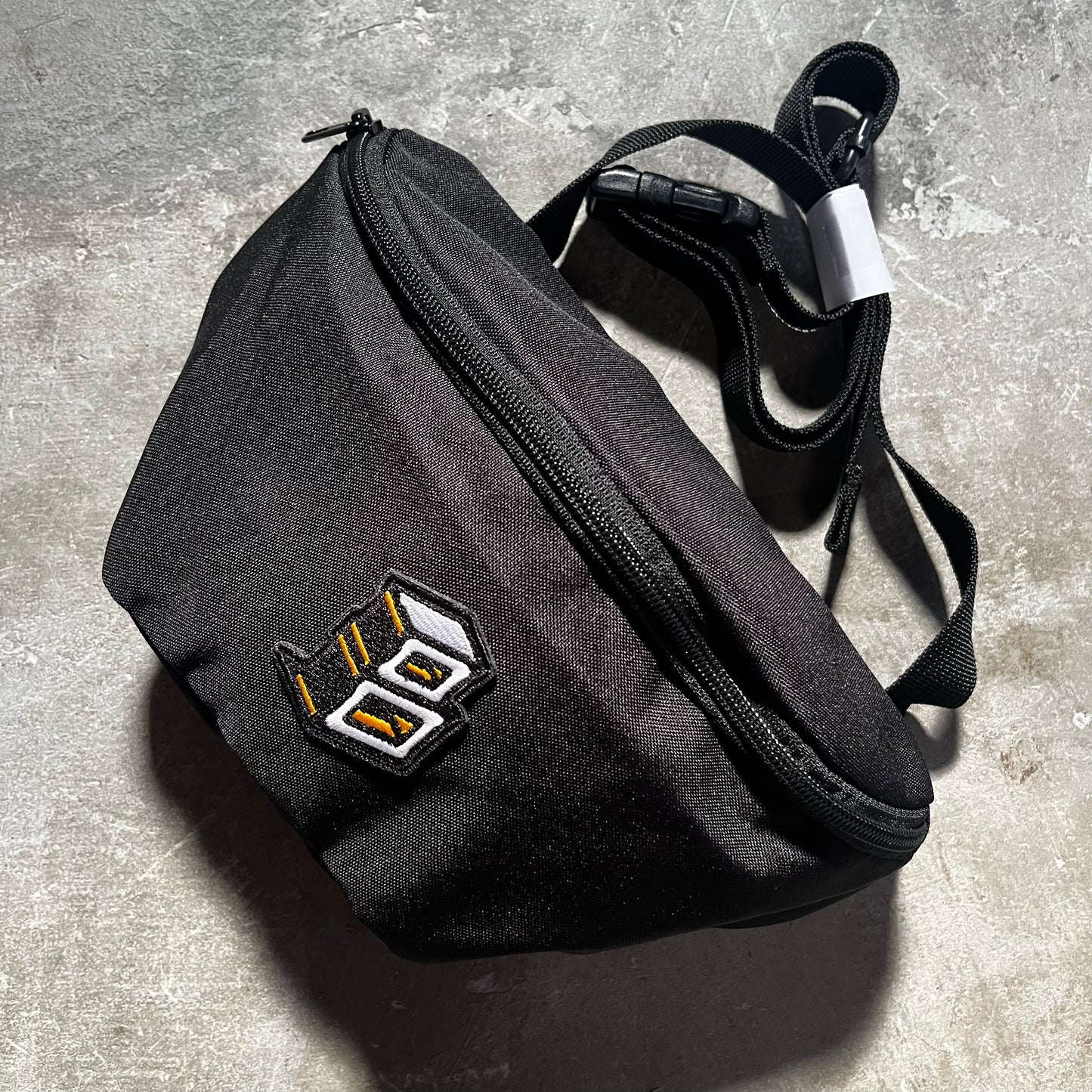 Block - Roots B Logo Hip Bag - Black