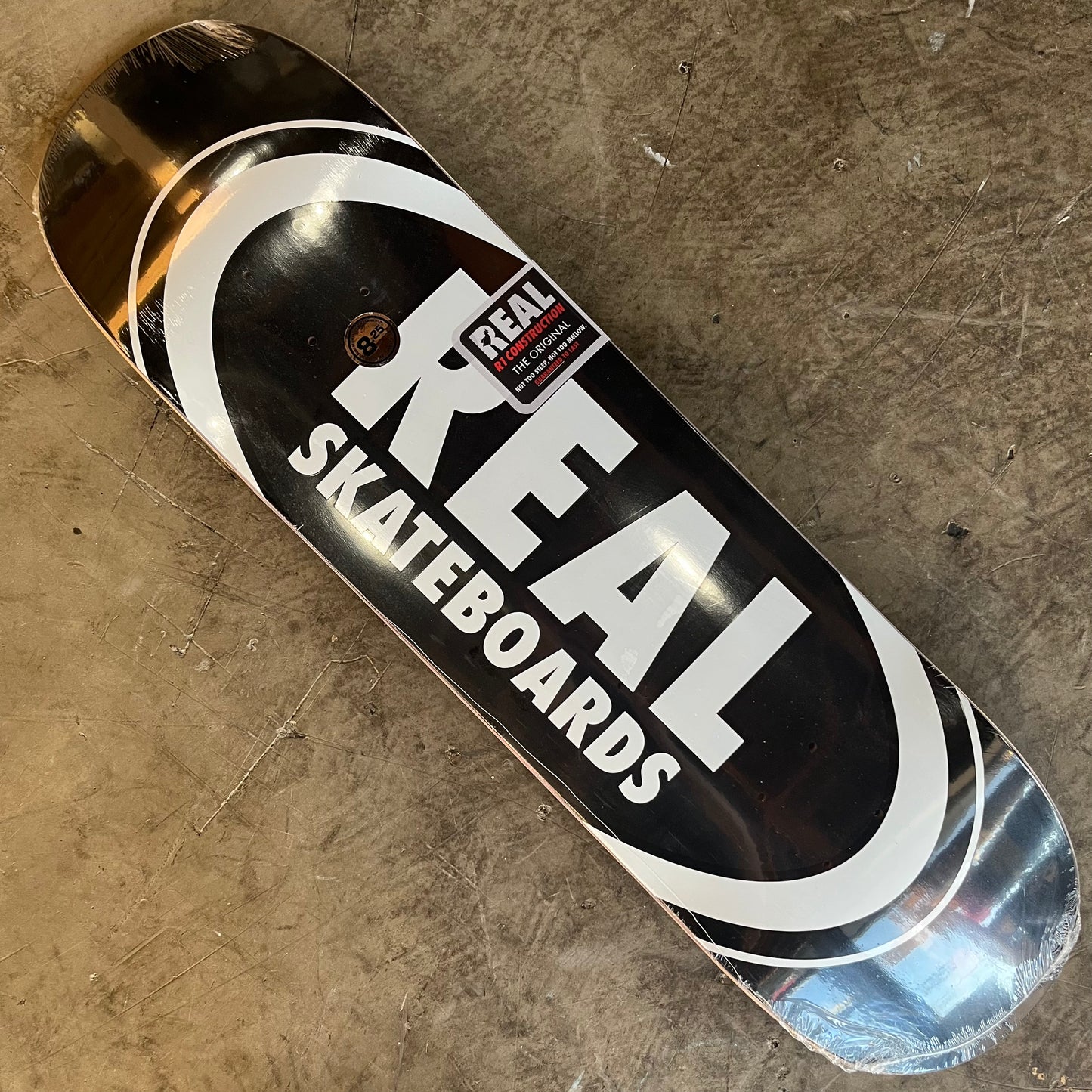 Real Skateboards - Classic Oval Deck - 8.25"
