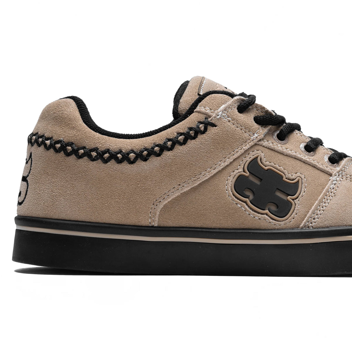 Ipath - Reed Low Shoe - Tan Suede