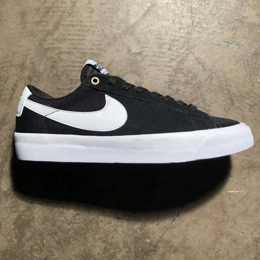 Nike SB - Zoom Blazer Low Pro GT - Black - White - Black