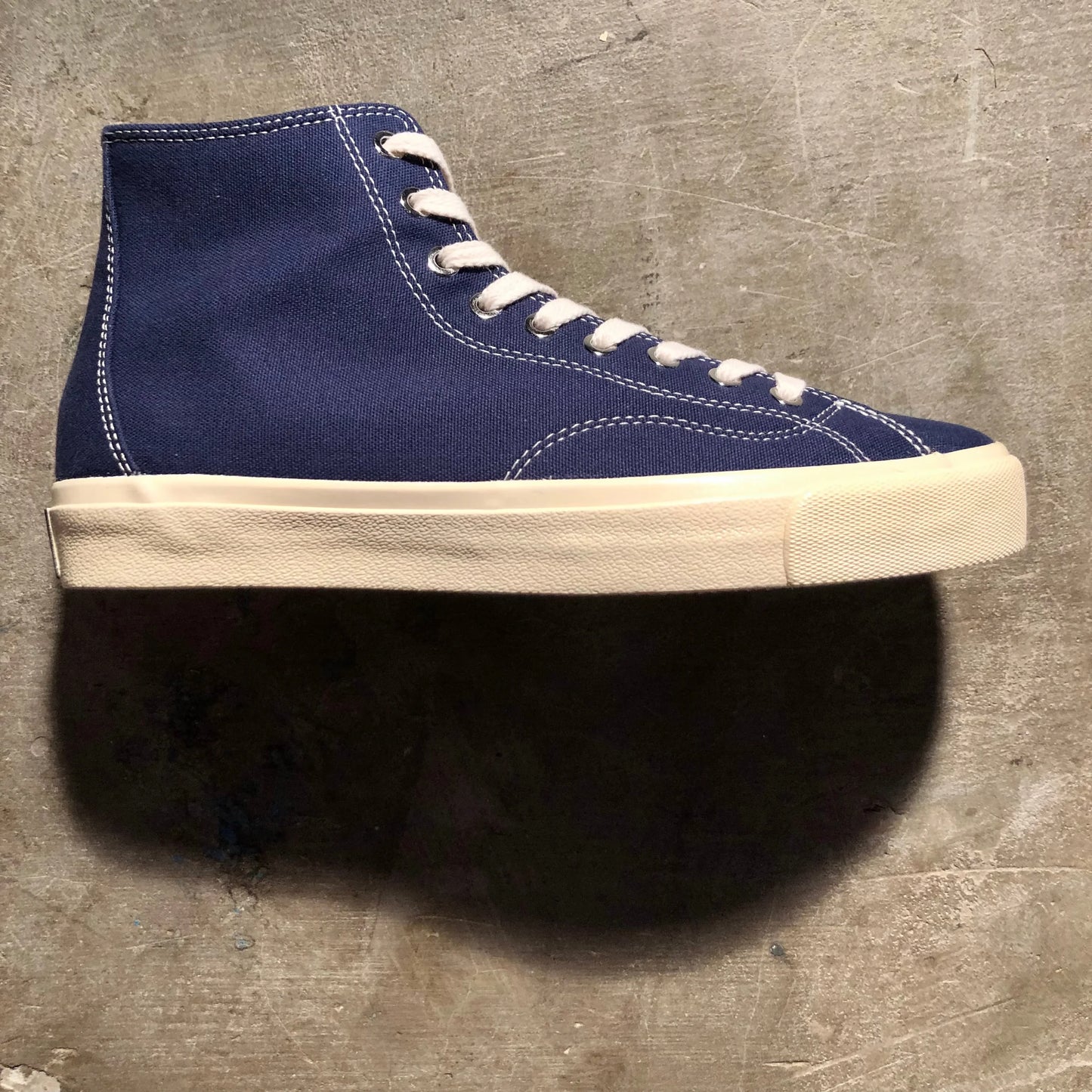 Last Resort AB - VM003 HI Canvas - Patriot Blue - White